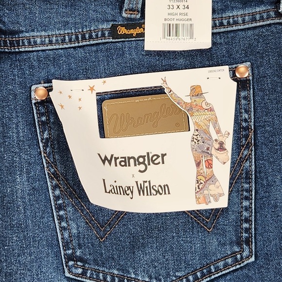 Wrangler Lainey Wilson Jeans Womens 33x34 Blue High Rise Bootcut Boot Hugger - Picture 8 of 15